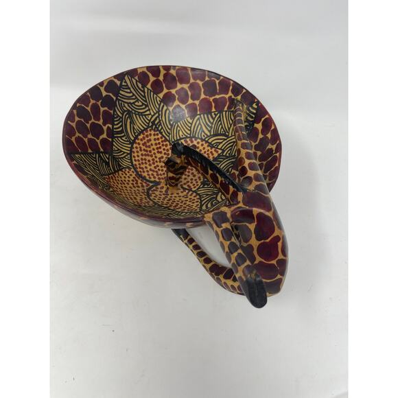 African Hand Carved Olive Wood Giraffe Drinking From Bowl Trinket Dish Vintage - Picture 5 of 13
